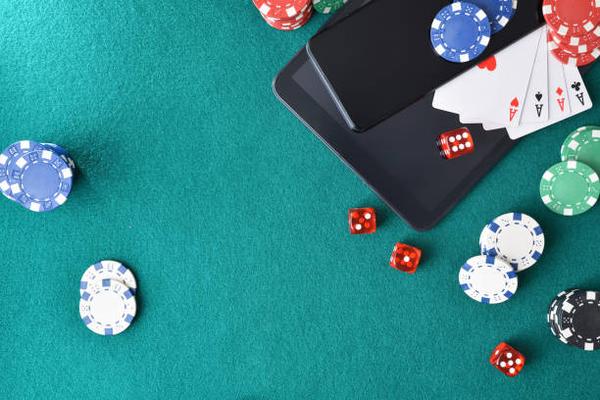 Exploring Table Games at Red88 Casino